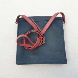 Kožená kabelka s motivem